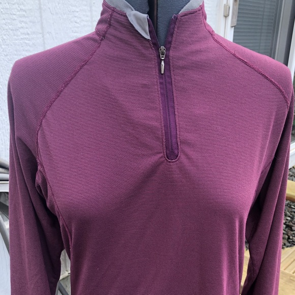Columbia Titanium 1/4 zip polyester top small - Picture 1 of 5